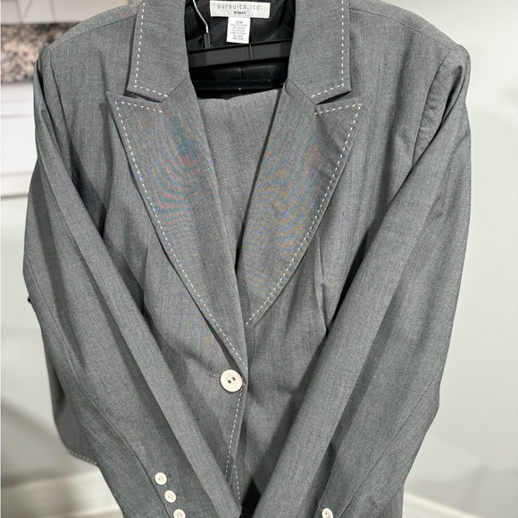 Pursuits Ltd. women’s plus size gray suit separate set - Picture 2 of 13